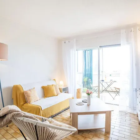 Apartment Le Bahia By Interhome
